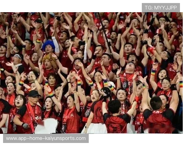 球迷热情助力城市打造国家队强大声势 运动与热爱共鸣 球迷热情助力城市打造国家队强大声势 运动与热爱共鸣