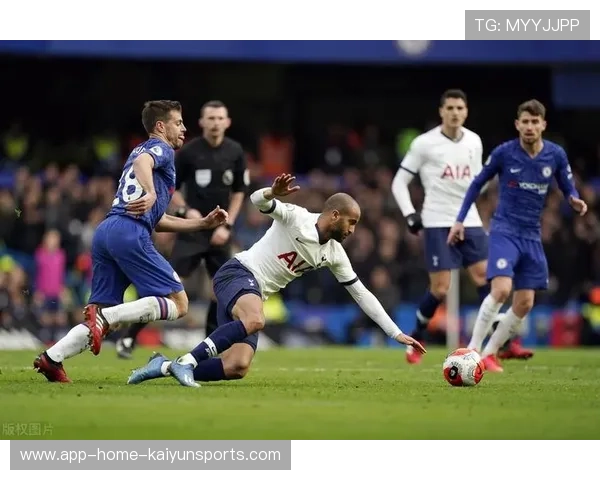 AC米兰边路推进连环制造威胁