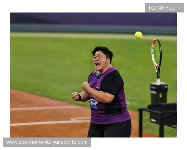 中国田径运动员在国际赛场上持续突破新纪录，中国田径比赛运动员