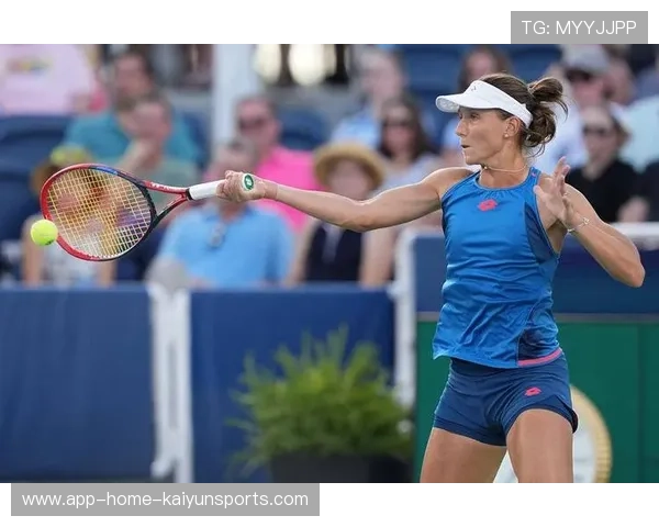 WTA总决赛首日综述：斯瓦泰克旗开得胜，莱巴金娜横扫迎开门红，wta2021